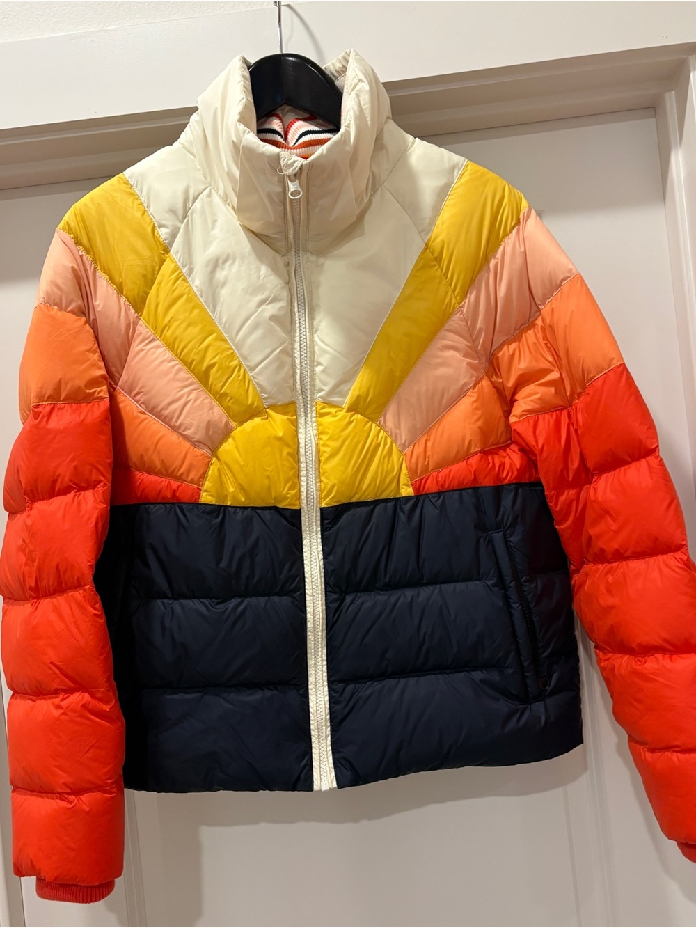 Marine Layer Archive Apres Sunset Down Puffer Jacket Size L - Picture 6 of 12